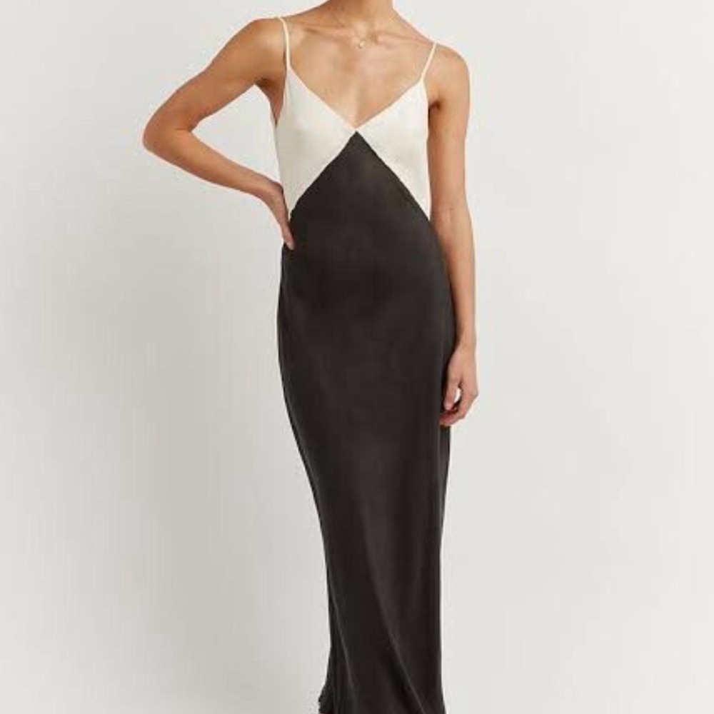 DISSH Black and White Women's Dress - Picture 3 of 10